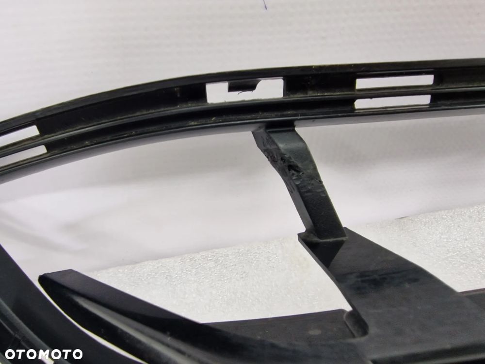 BMW G01 X3 KRATKA ŚRODKOWA ZDERZAKA PRZEDNIEGO PRZÓD POD RADAR , NR 773828-10 , NR AUKCJI KR198 - 8