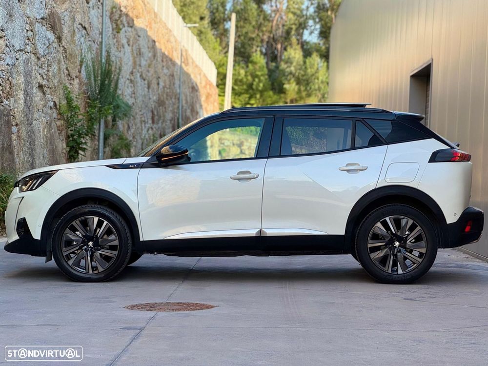 Peugeot 2008 PureTech 155 EAT8 GT - 26