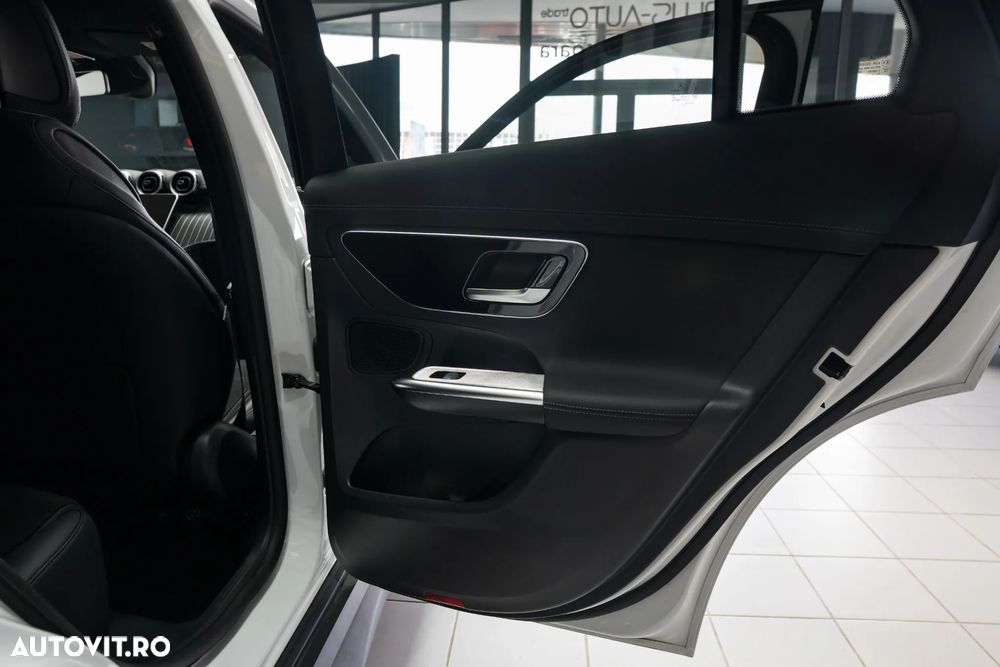 Mercedes-Benz GLC Coupe 200 4Matic 9G-TRONIC AMG Line Advanced - 13