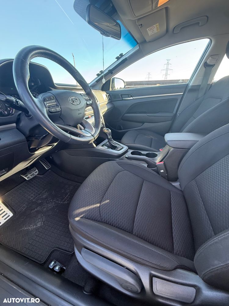 Hyundai Elantra 1.6 MPi Aut. Exclusive - 22