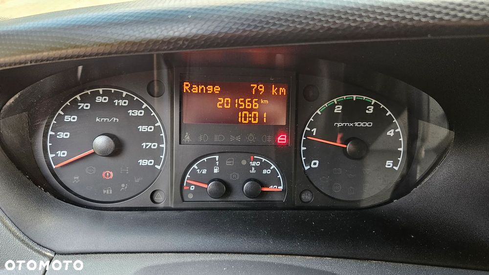 Iveco DAILY 40C15 35C L3H2 BLASZAK SREDNIAK HAK 3500 KG - 13