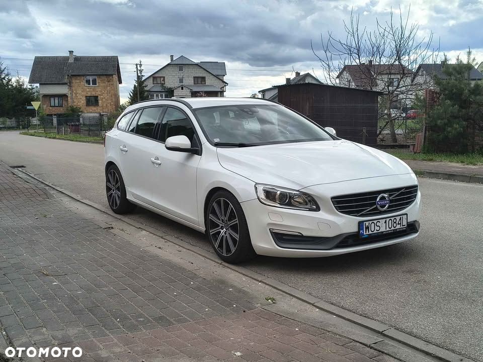 Volvo V60 - 2