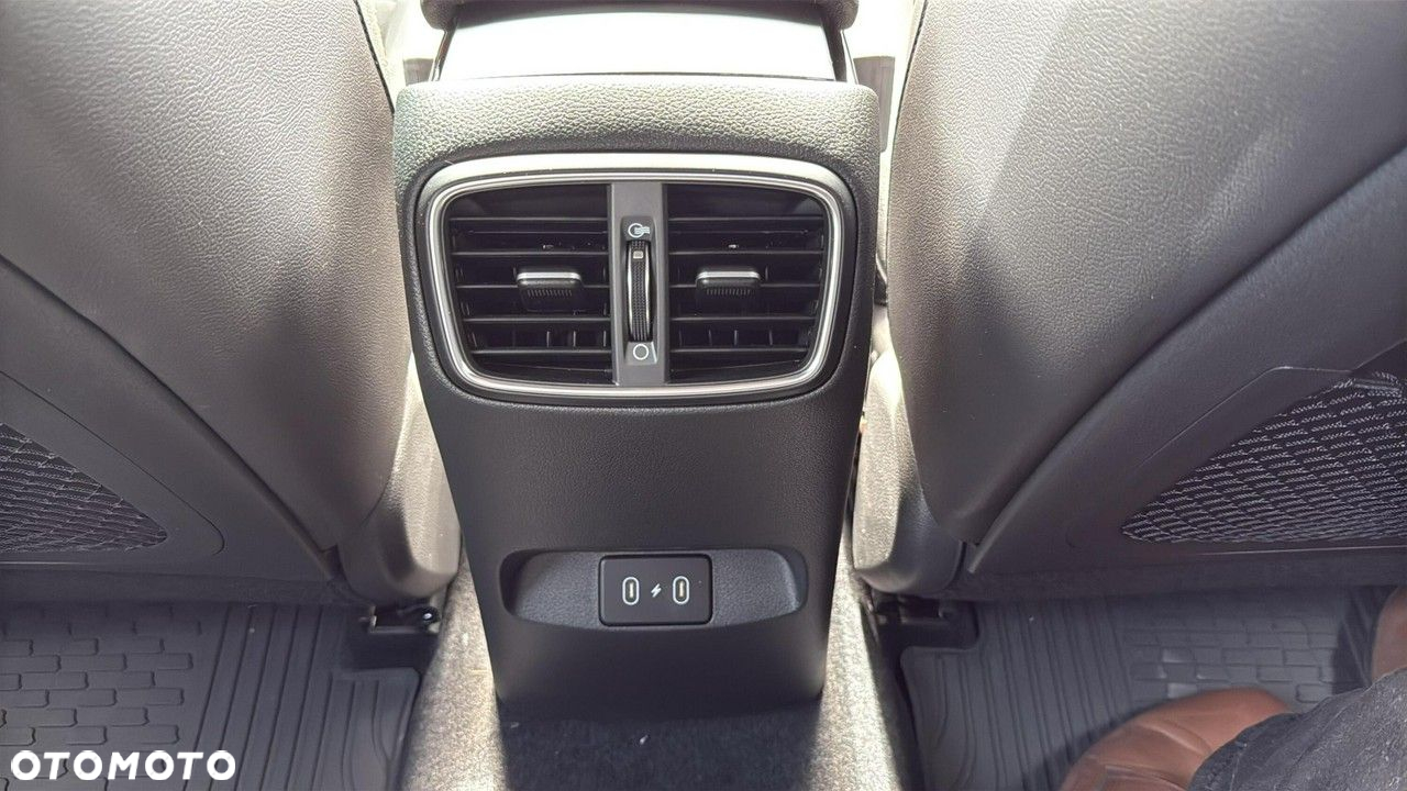 Hyundai i30 - 23