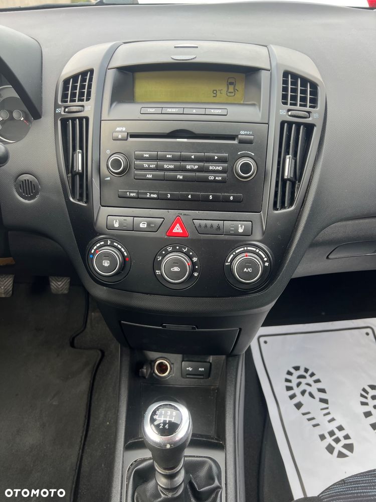 Kia Ceed 1.6 CRDi EX - 6