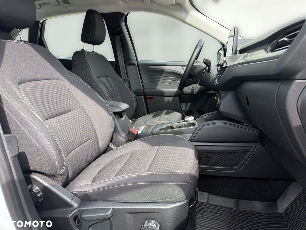 Ford Kuga - 19