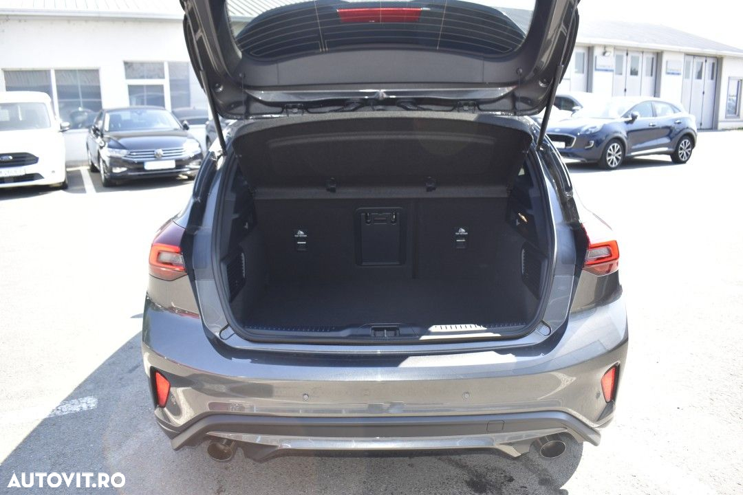 Ford Focus 2.3 Ecoboost ST X - 14
