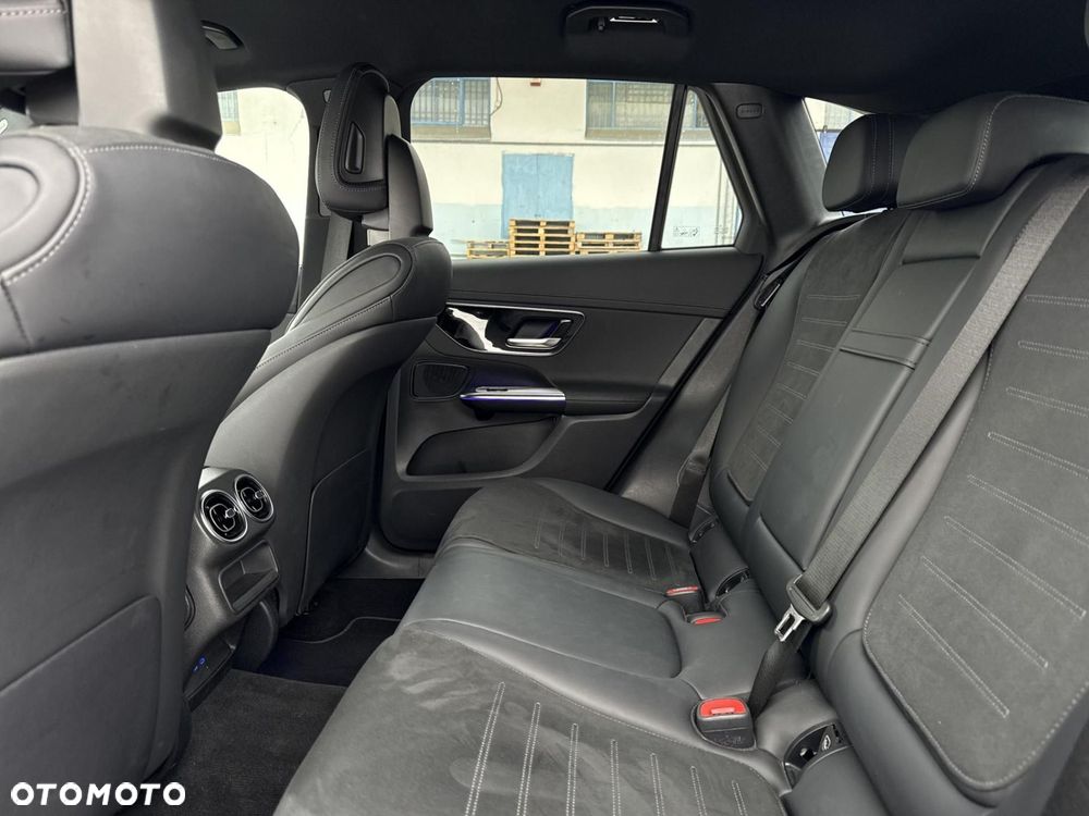 Mercedes-Benz GLC - 14