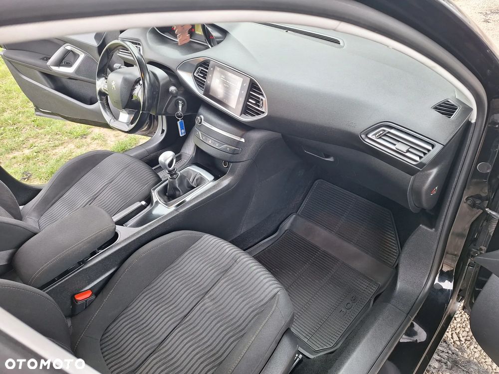 Peugeot 308 1.6 BlueHDi Active S&S - 26