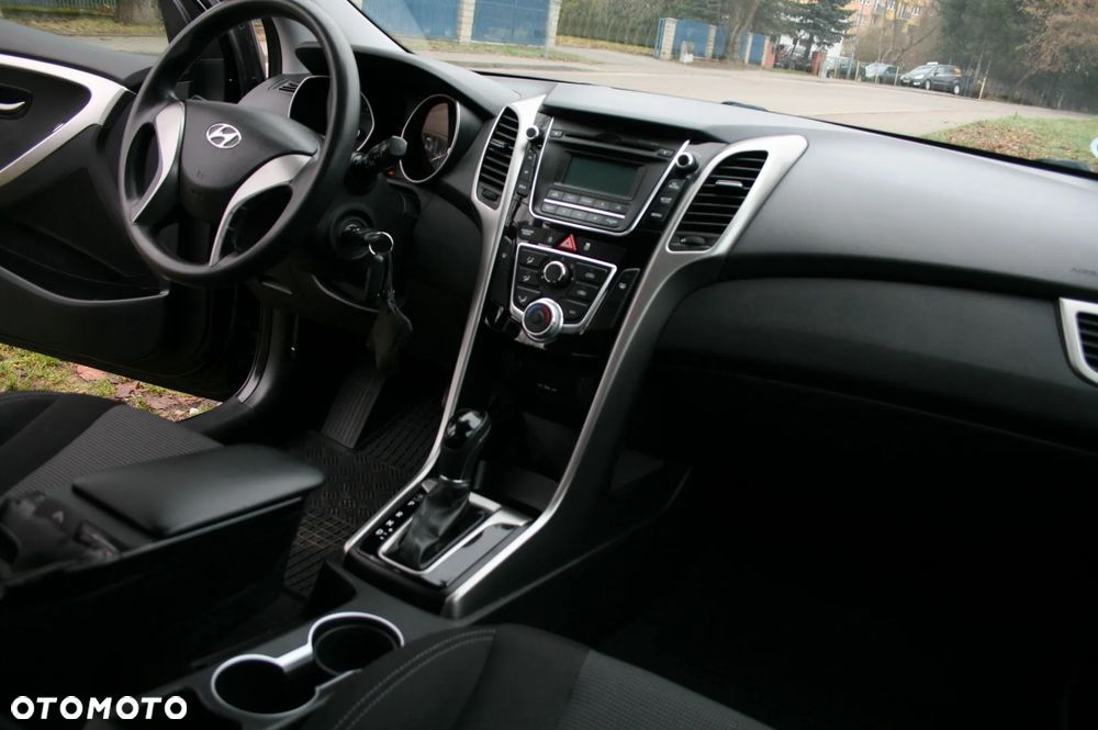 Hyundai i30 1.6 GDI Classic - 12