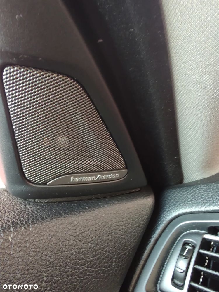 BMW Seria 5 535d Sport-Aut Modern Line - 24
