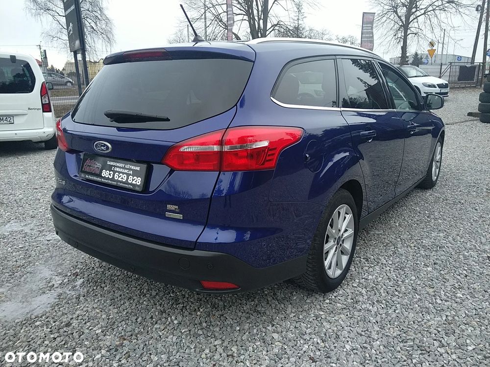 Ford Focus 1.0 EcoBoost STart-Stopp-System TITANIUM - 11