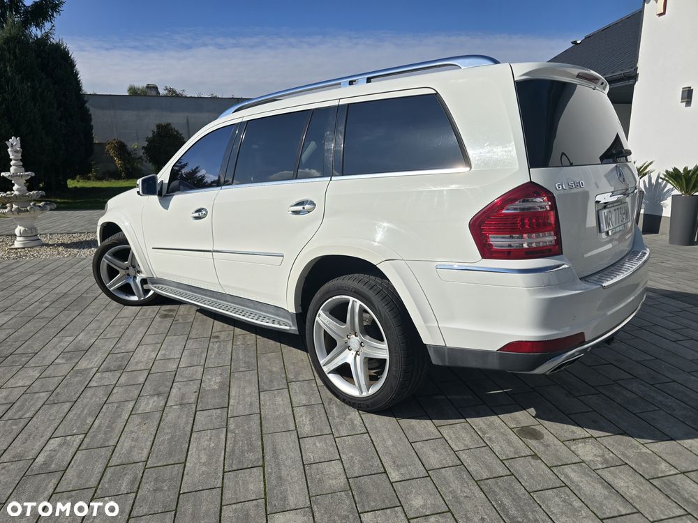 Mercedes-Benz GL 500 - 12