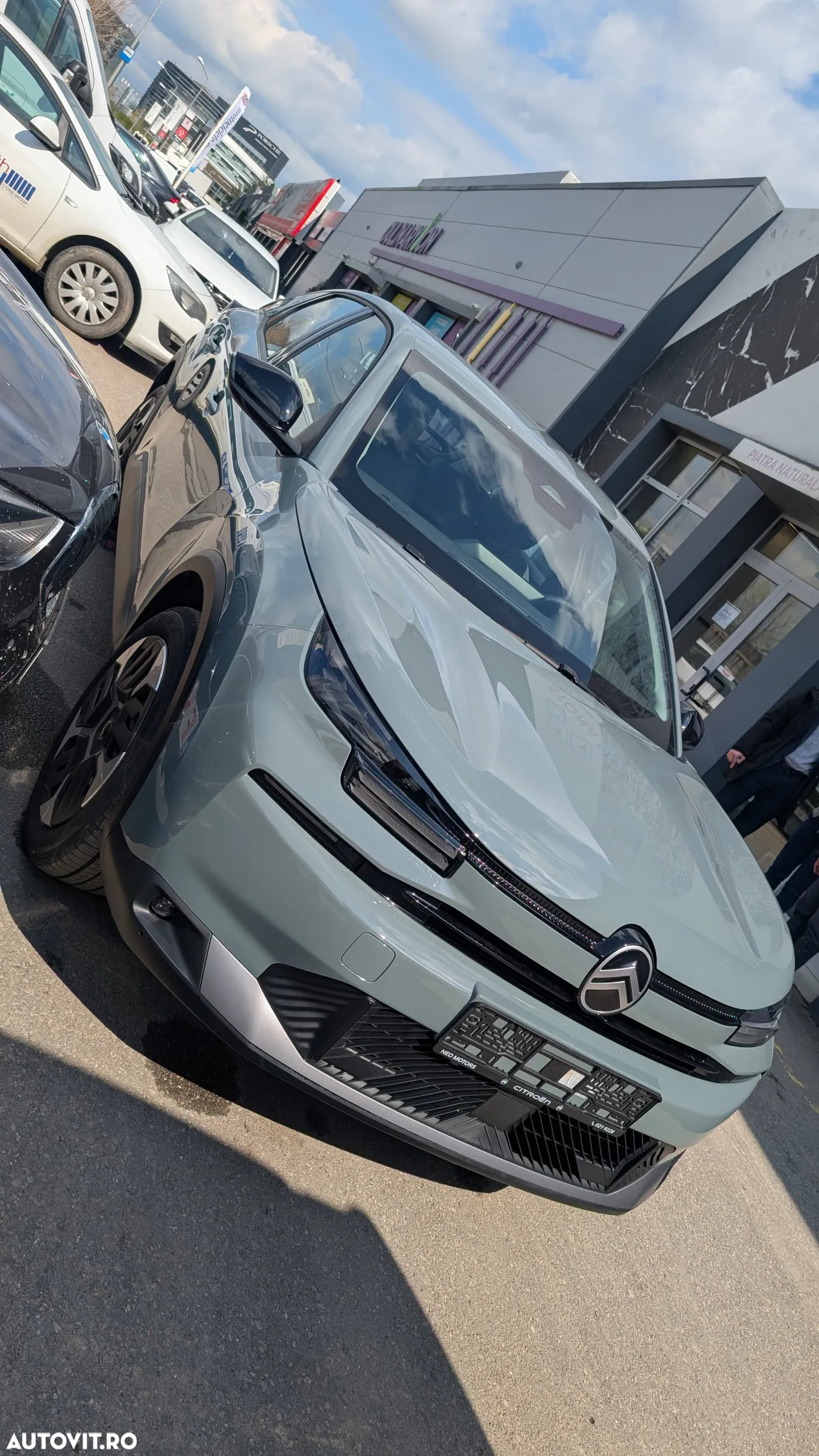 Citroën C4 1.2 136 eDCT6 MHEV PLUS - 4