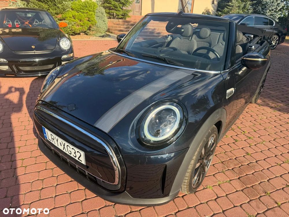 MINI Cooper Anniversary Edition - 17