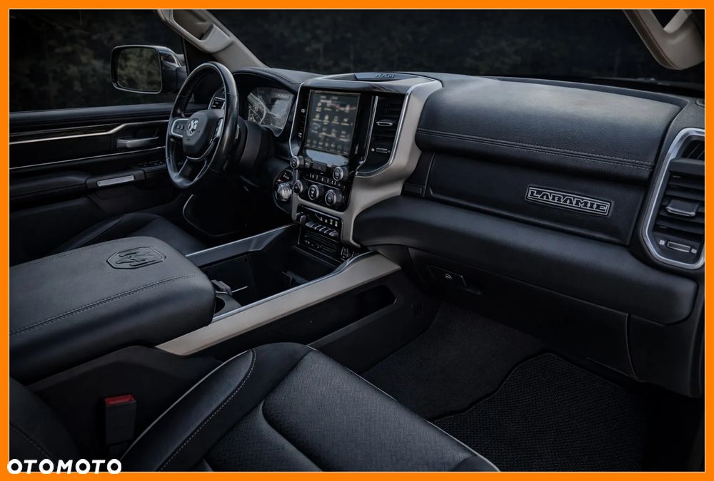 RAM 1500 Crew Cab Laramie - 14