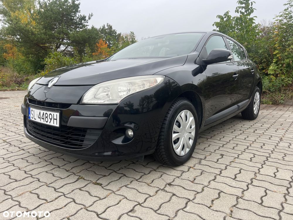 Renault Megane 2010 photo 2