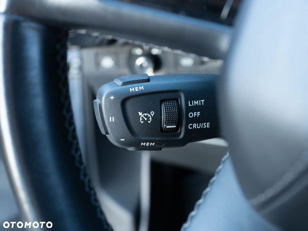 DS Automobiles DS 7 Crossback - 27