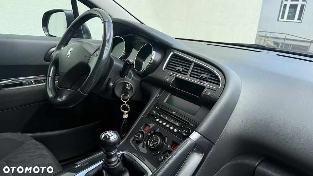 Peugeot 3008 1.6 HDi Trendy - 25