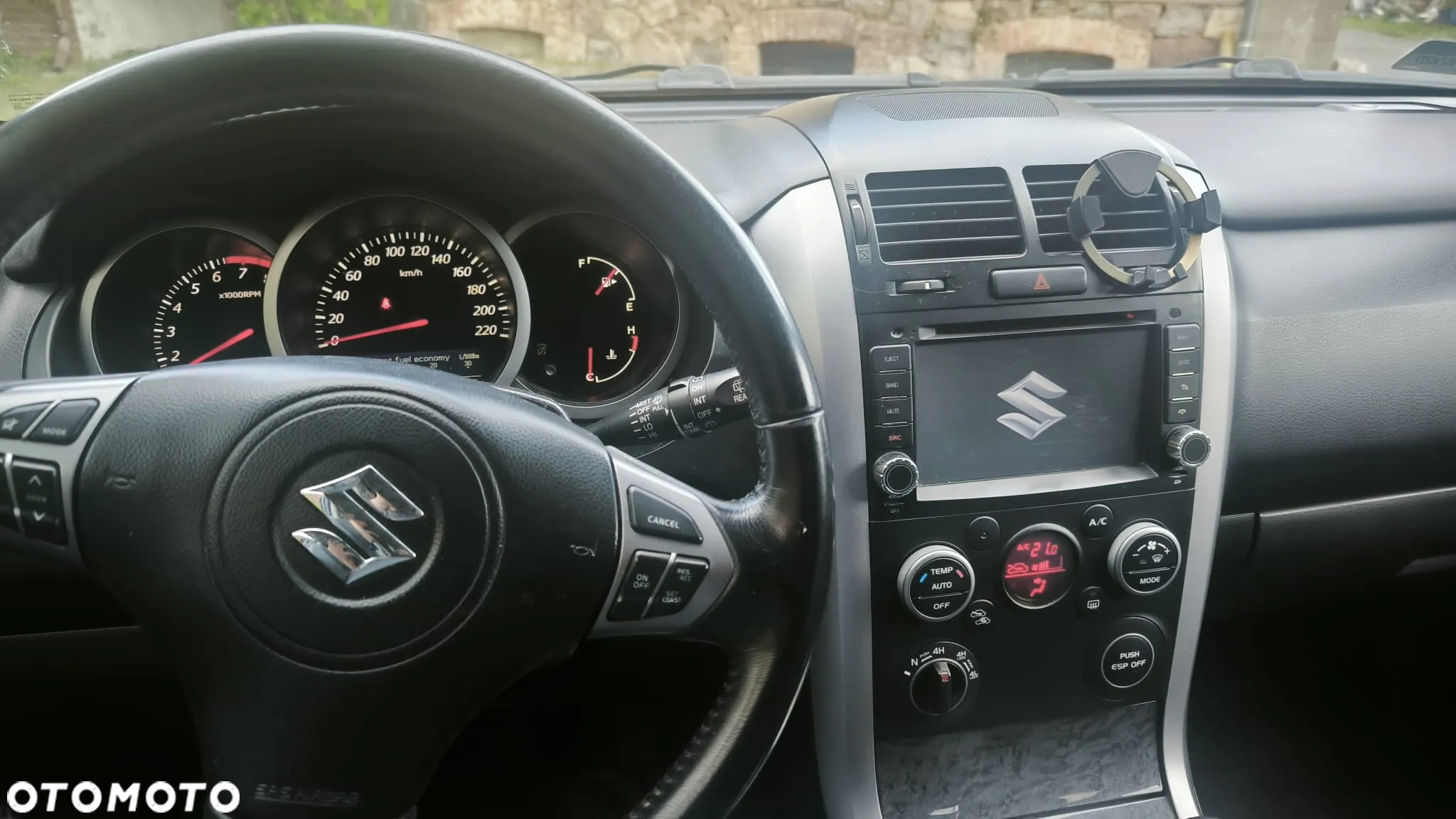 Suzuki Grand Vitara 2.4 De Luxe EU5 - 8
