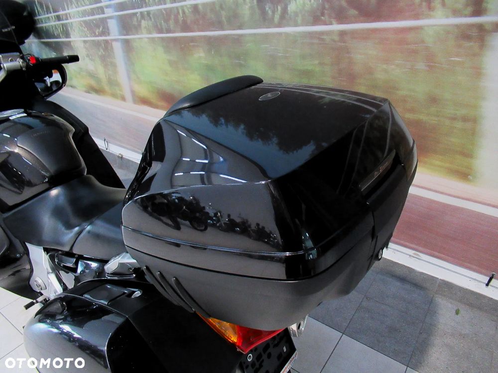Honda ST - 37