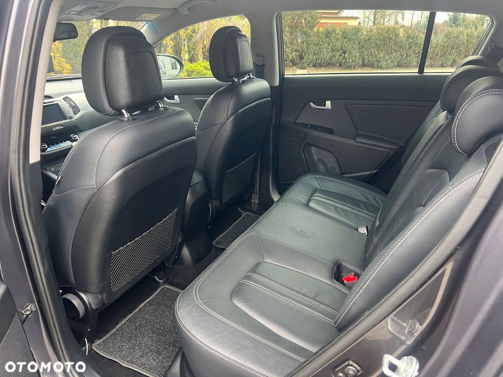 Kia Sportage 1.7 CRDI 2WD ISG Dream-Team Edition - 13