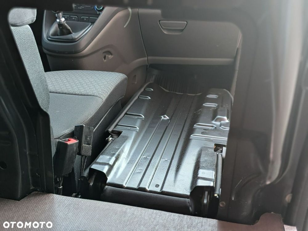 Ford Transit Connect - 18