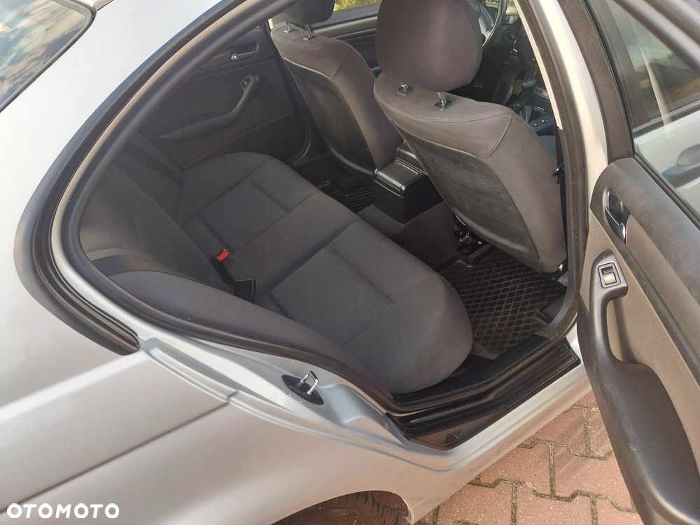 BMW Seria 3 316i Edition Exclusive - 10