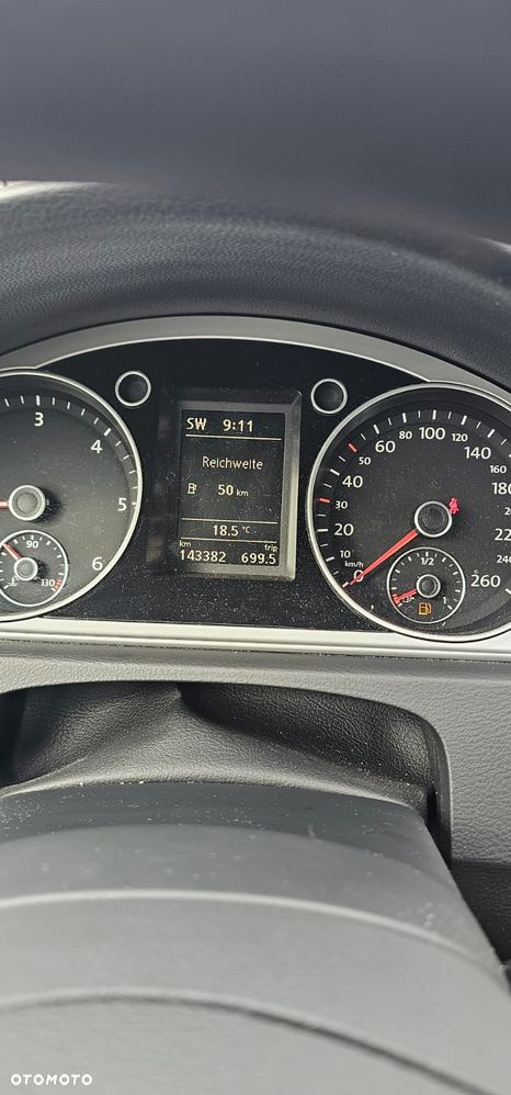 Volkswagen Passat - 6