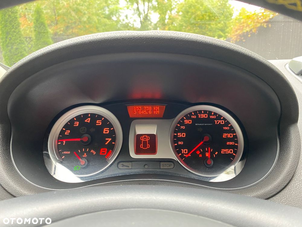 Renault Clio - 15