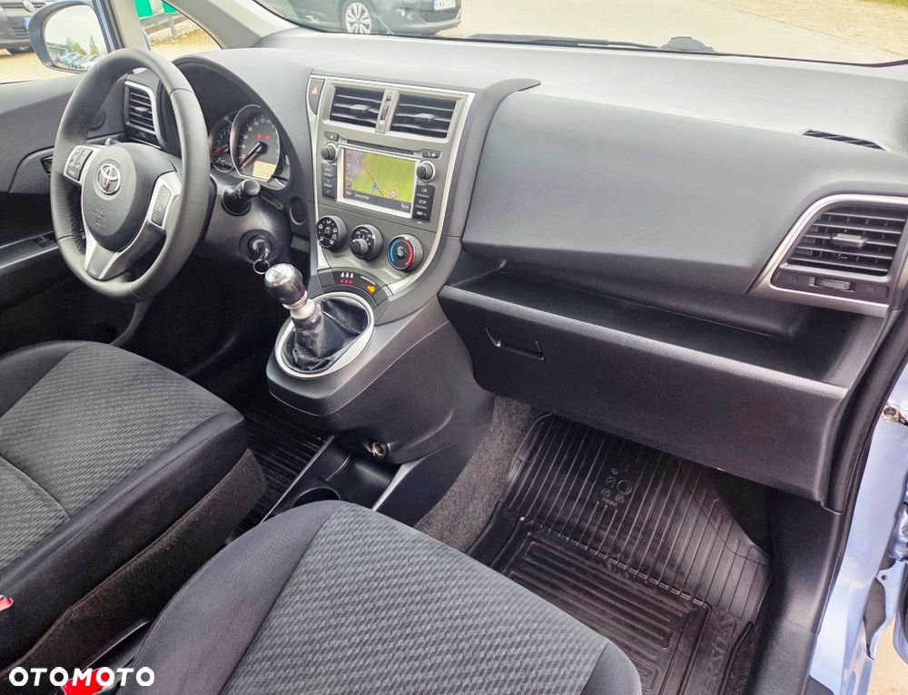 Toyota Verso S 1.33 Premium - 31