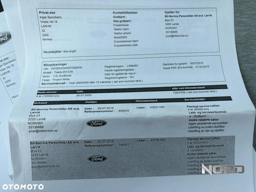 Ford Fiesta 1.0 EcoBoost Titanium - 32