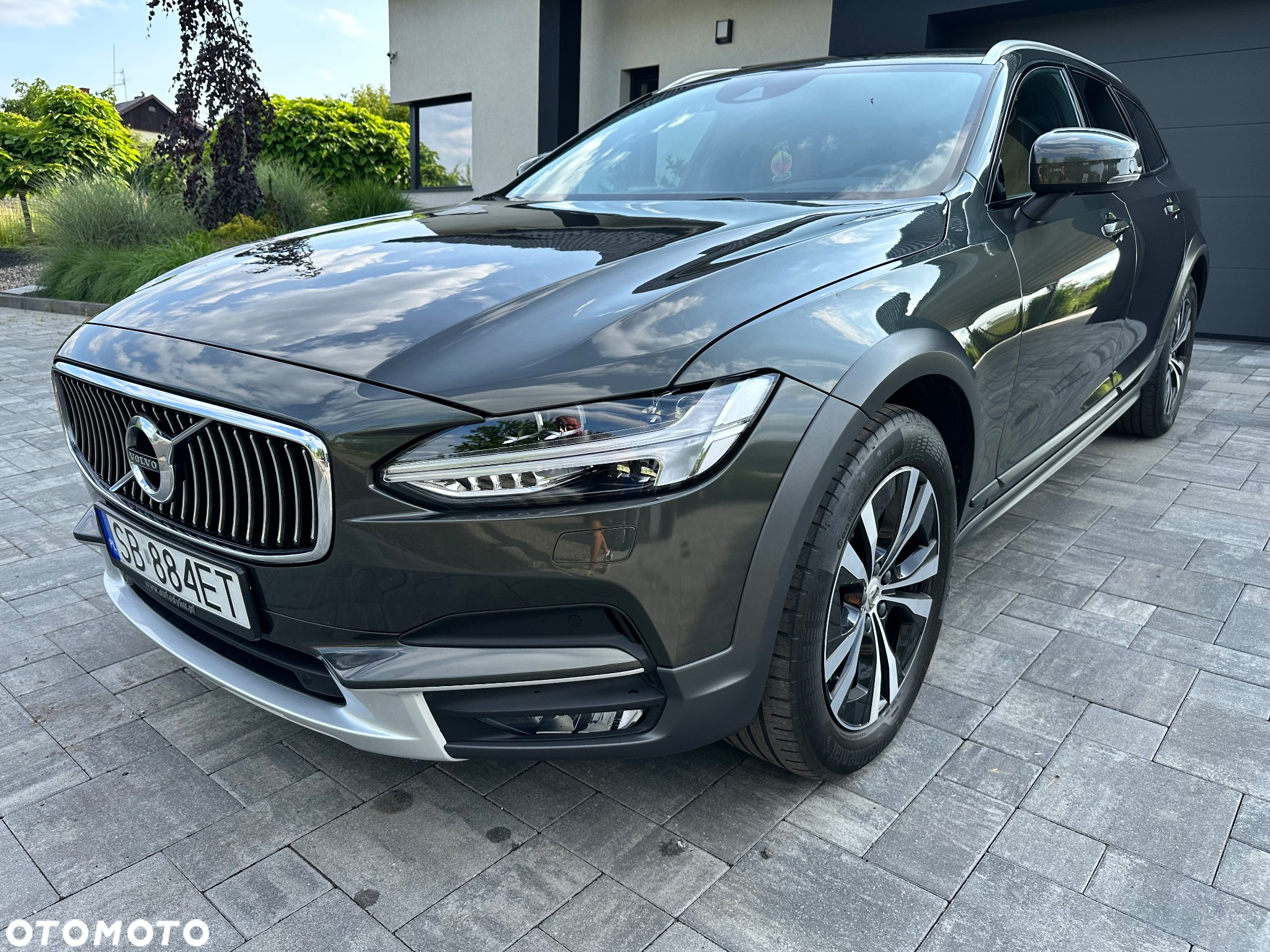 Volvo V90 Cross Country D4 AWD - 14