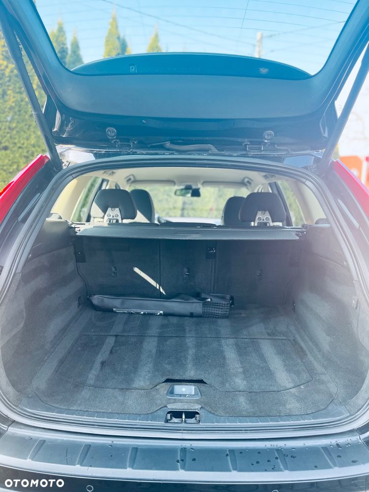 Volvo XC 60 D4 AWD Edition Pro - 13