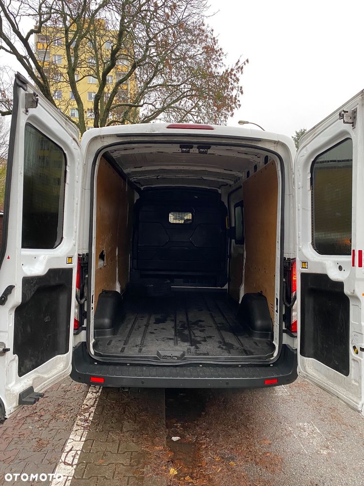 Ford Transit - 11