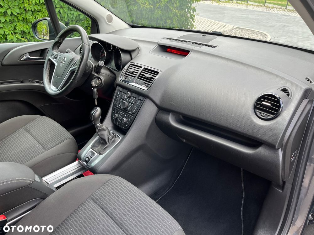 Opel Meriva - 10