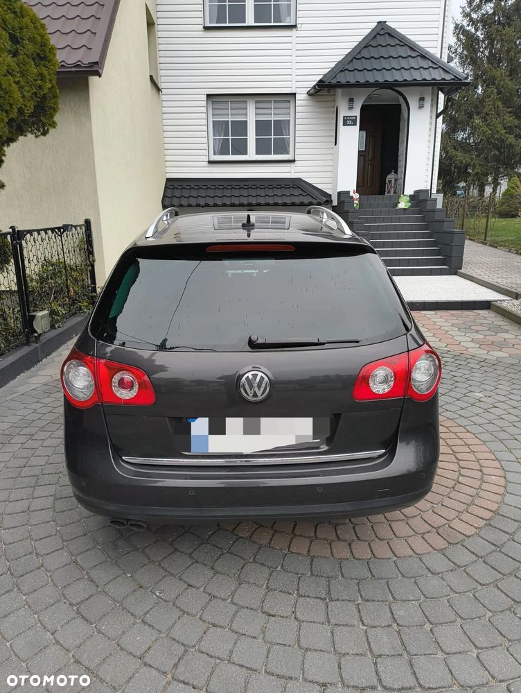 Volkswagen Passat - 2