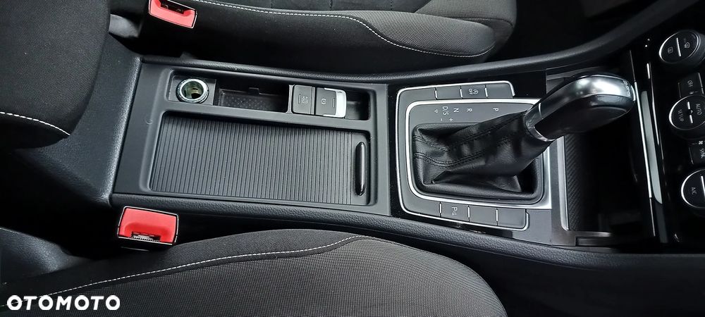 Volkswagen Golf VII 1.4 TSI BMT Comfortline DSG - 10