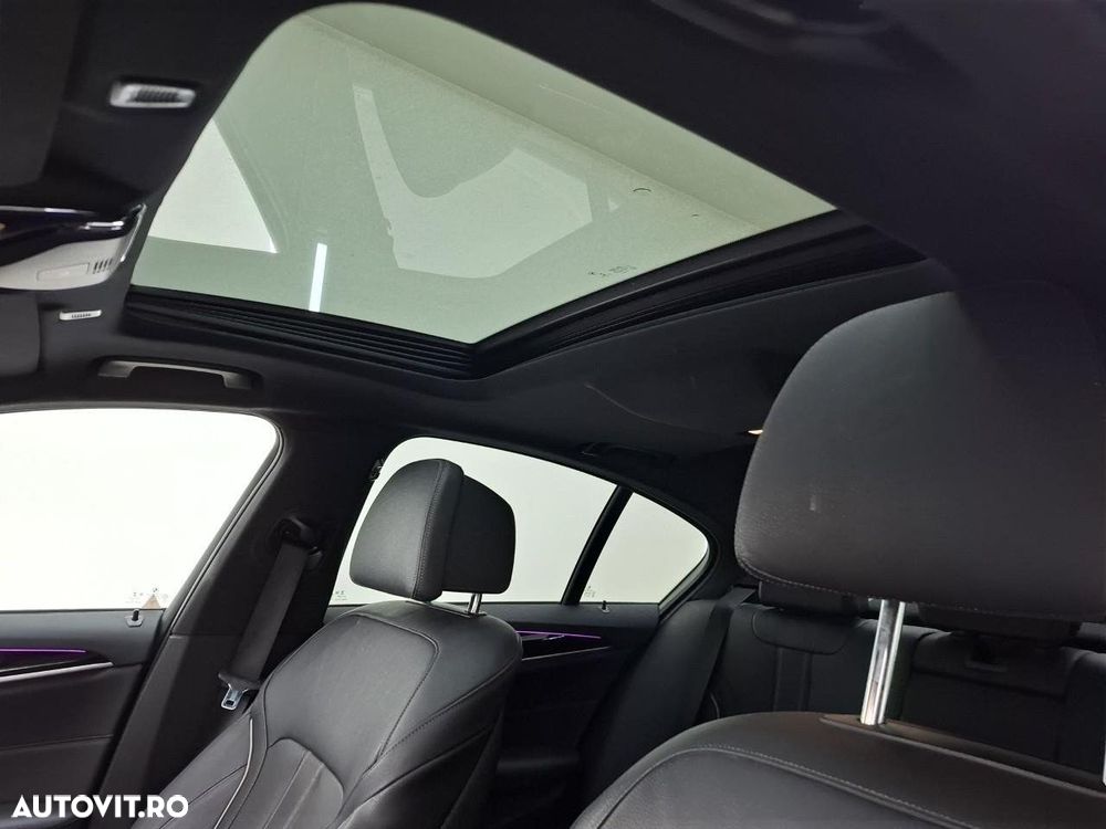 BMW Seria 5 530e Aut. M Sport Edition - 11