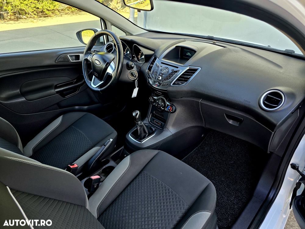 Ford Fiesta 1.5 TDCi Titanium - 19