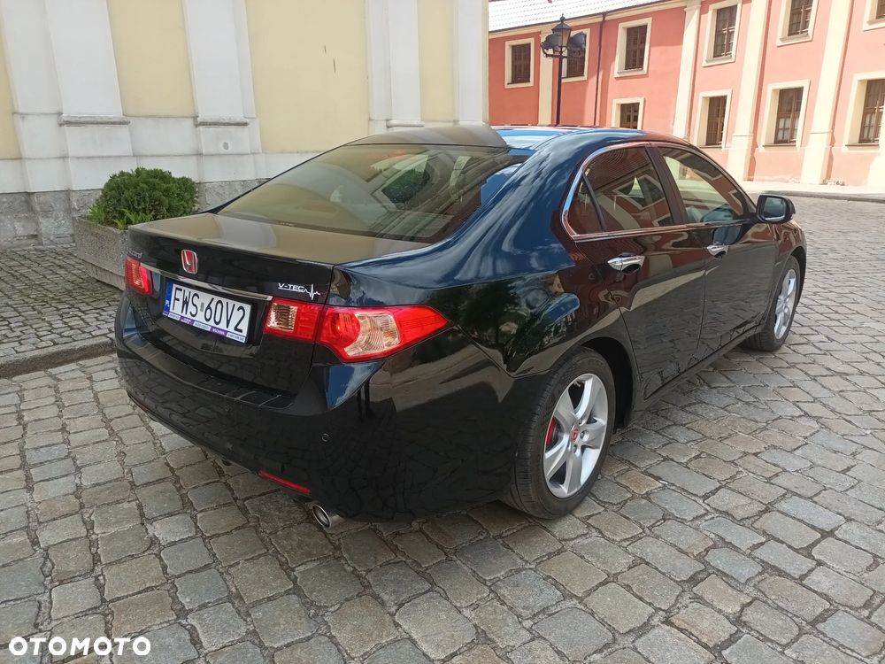 Honda Accord 2.0 Elegance 50 Jahre Edition - 15