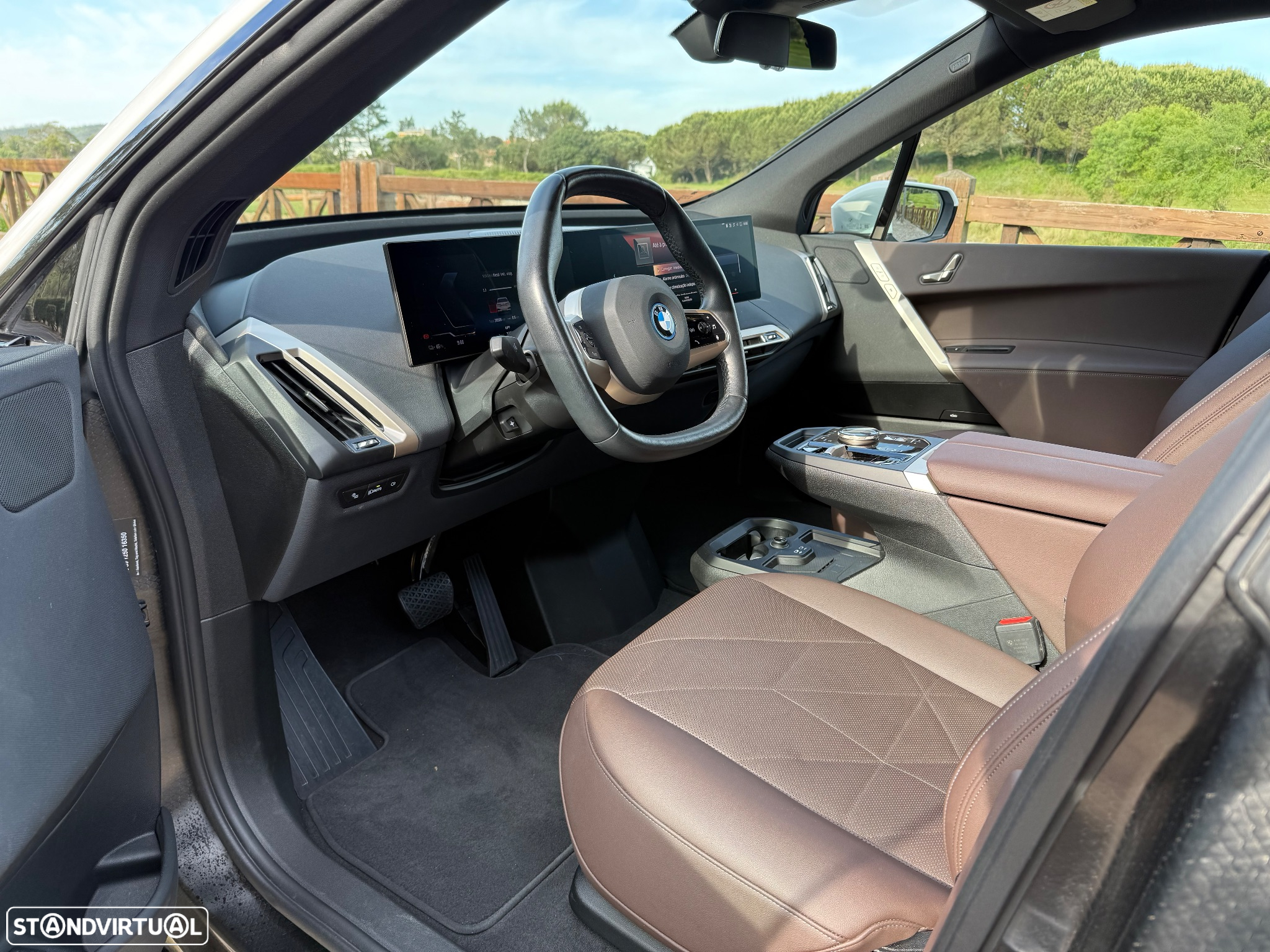 BMW iX xDrive 40 Pack Desportivo - 11