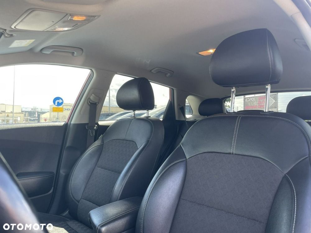 Kia Niro 1.6 GDI Hybrid L Business Line - 11