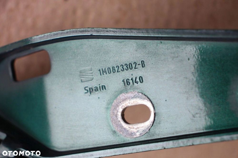 Zawias maski PRAWY Seat Toledo II Leon I 1M0823302B - 3