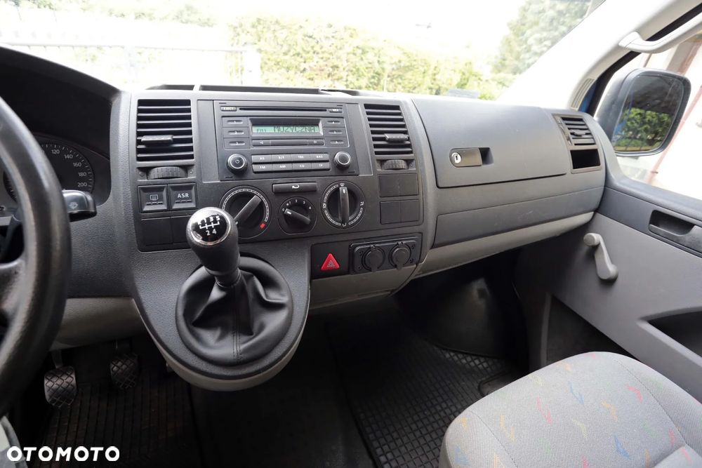 Volkswagen Furgon 5-osobowy - 7