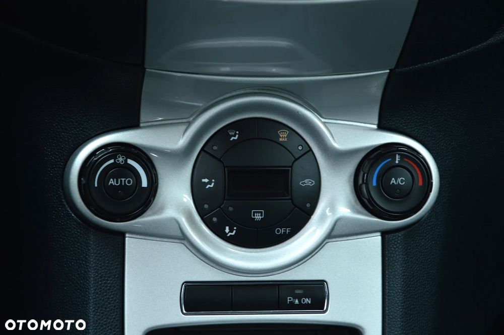 Ford Fiesta 1.4 Titanium EU5 - 19