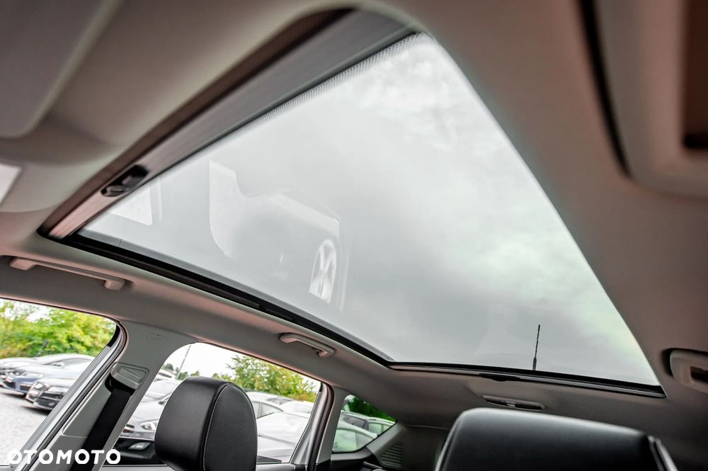 Ford Kuga 2.0 TDCi 4x4 Titanium - 29