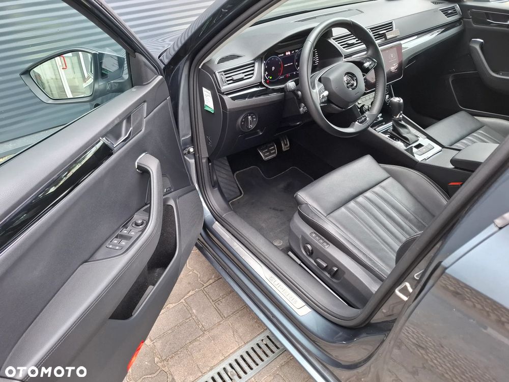 Skoda Superb 2.0 TSI L&K DSG - 17