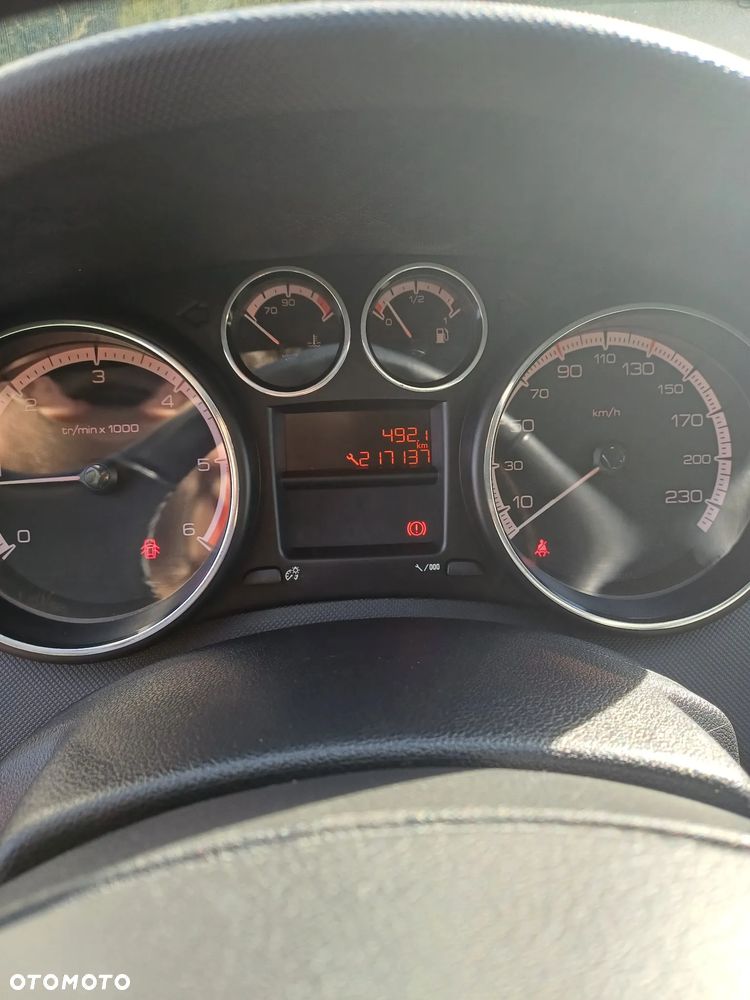 Peugeot 308 HDi FAP 150 Business Line Niveau 2 - 25