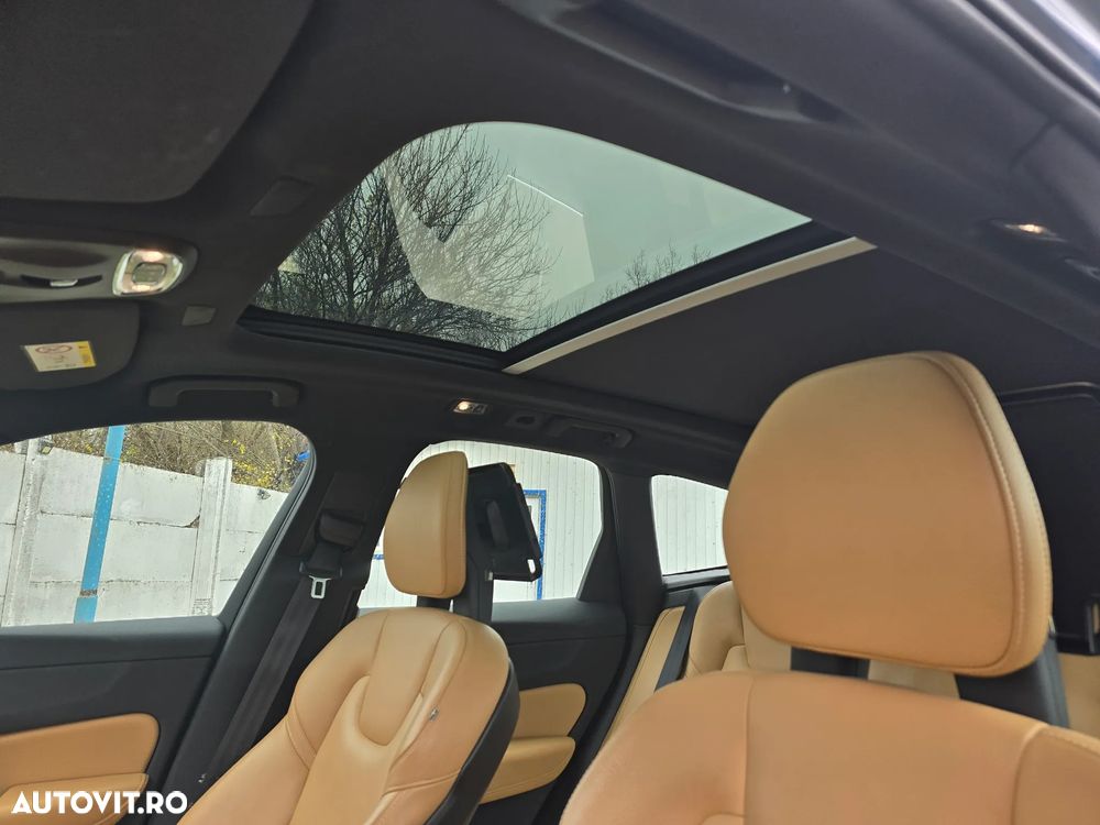 Volvo XC 60 Recharge T8 Twin Engine eAWD Inscription - 6