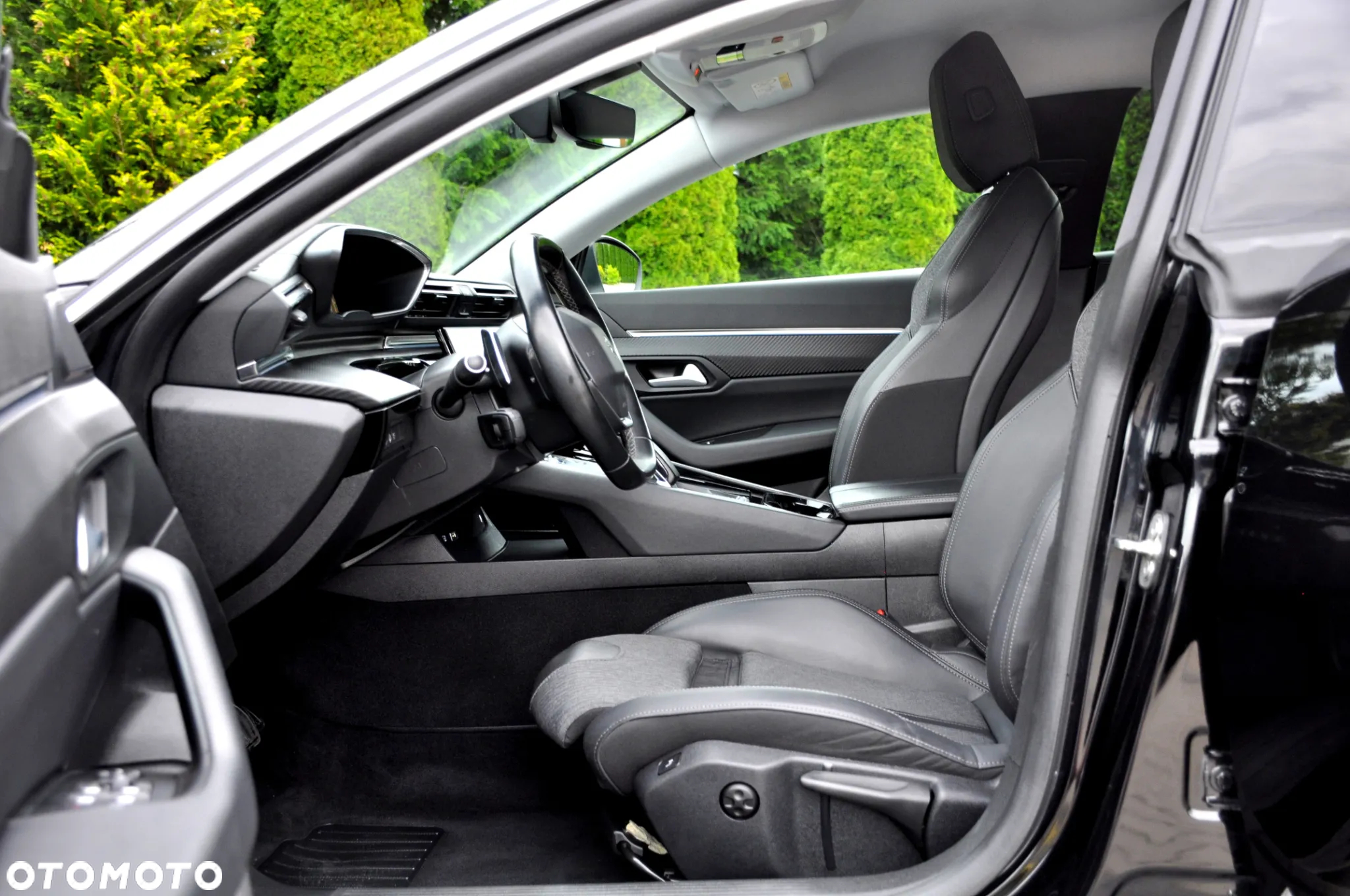 Peugeot 508 SW Plug-In Hybrid 225 e-EAT8 Allure Pack - 26